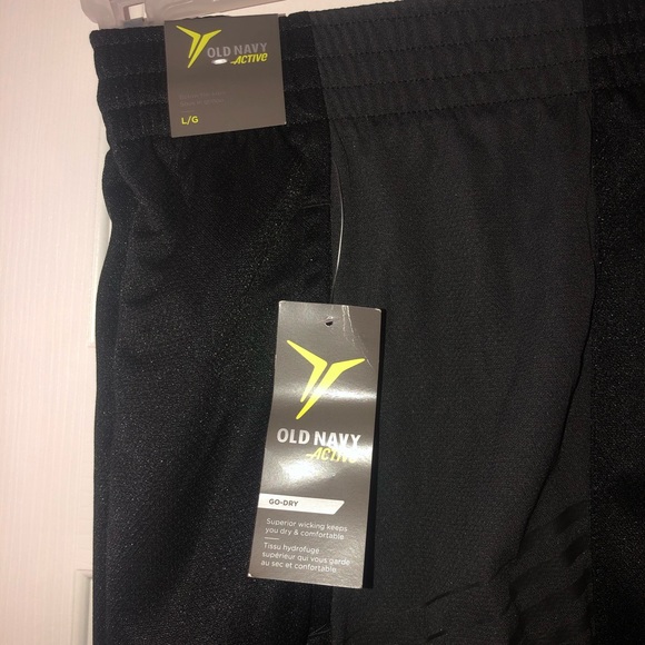 Men’s Old Navy Athletic Shorts - Picture 2 of 7